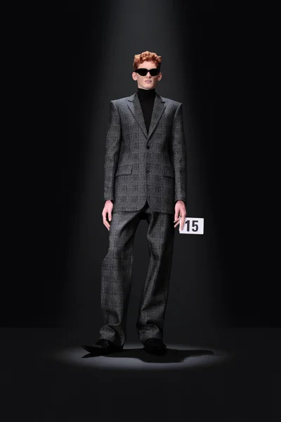 Look 15